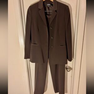 KASPER COLLECTION WOMENS CHOCOLATE BROWN SUIT! Jacket/ blazer/ trousers